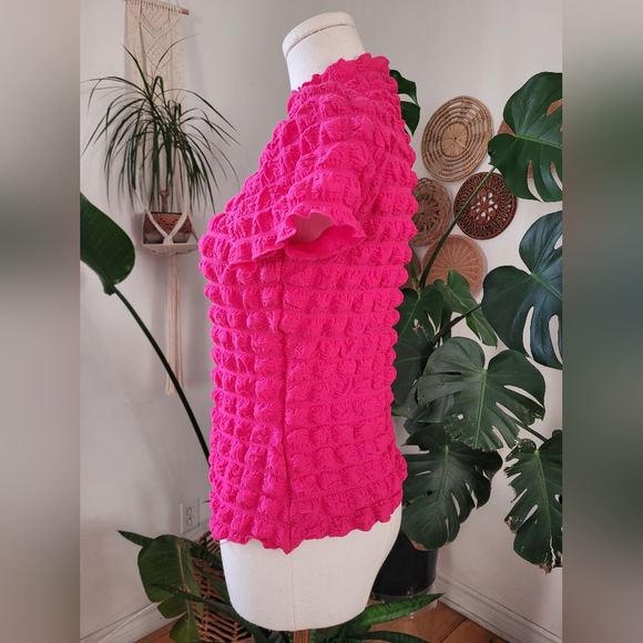 Almost Famous Fuchsia Textured Short Sleeve Top - Picture 3 of 6